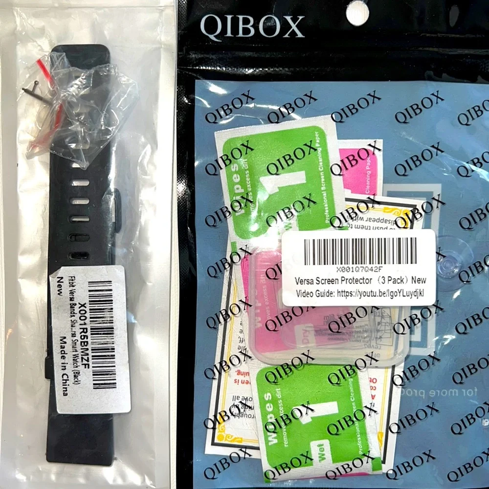 NWT FITBIT Versa Band/Screen Protectors